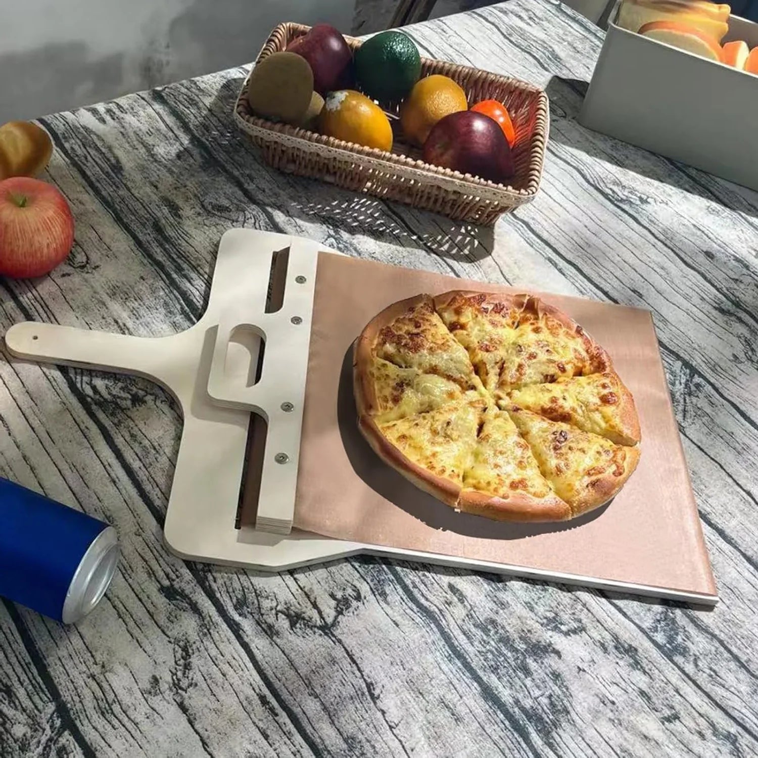Luxora Skjutbar Pizzaspade – Enkelt Överföring &amp; Servera Din Pizza