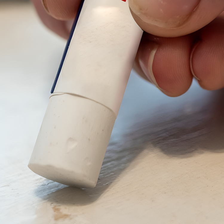 Carvallo | WoodFix - Döljer trärepor på sekunder!