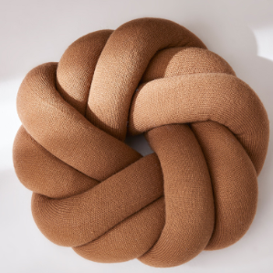 NordLoop Knutkudde | Handgjord rund kudde i modern knutdesign