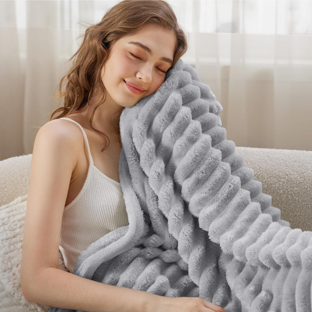 Carvallo - Fuzzy fleece blanket