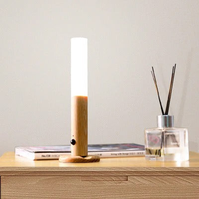 Minimalist Vägglampa | Rörelsesensor | LED Slim Akryl kropp | 7 tum | Brick by Brick