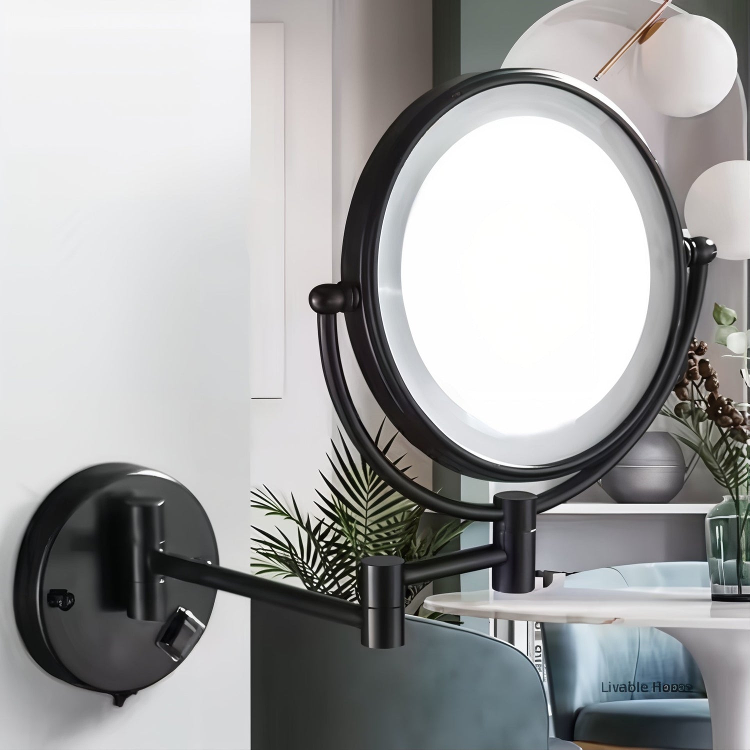 LED Väggspegel med Förstoring och Kromram