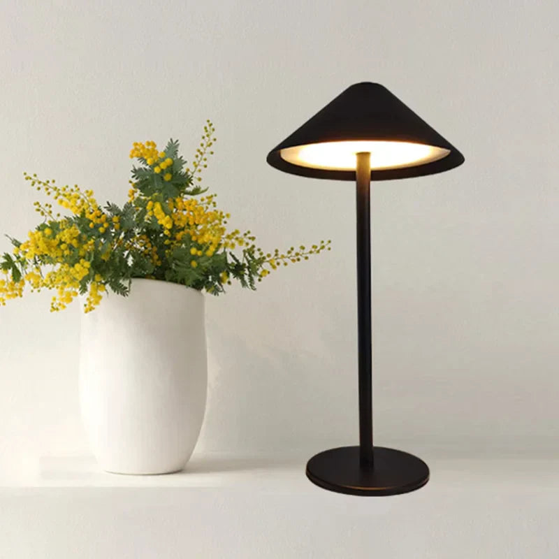 LumiFlex - Trådlös LED Skrivbordslampa