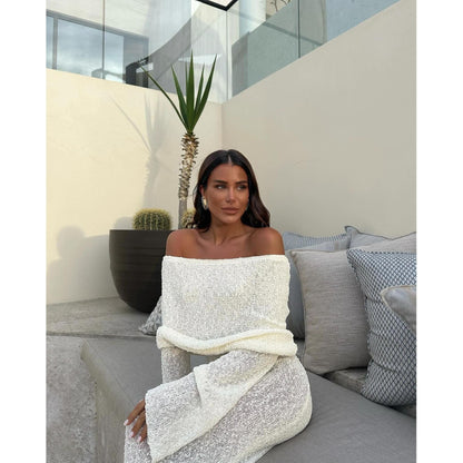 Anika Dress - Elegant bodycon knit dress with off-shoulder design
