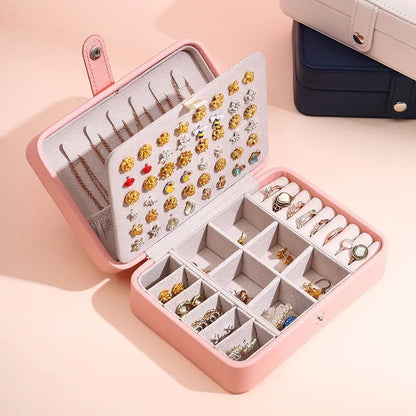 JewelCase – Smyckeskrin i läder för ringar och örhängen
