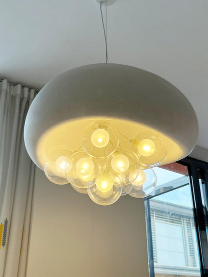 EchoThought – Taklampa i Form av Bubblor