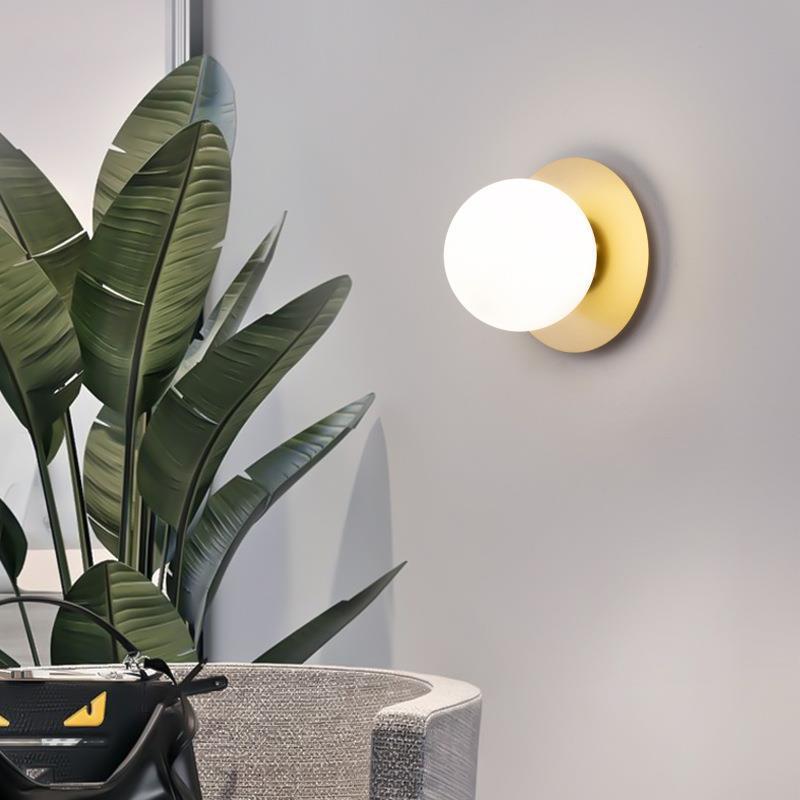 Valentina Modern LED Tak-/Vägglampa Matplats Svart/Guld Glas