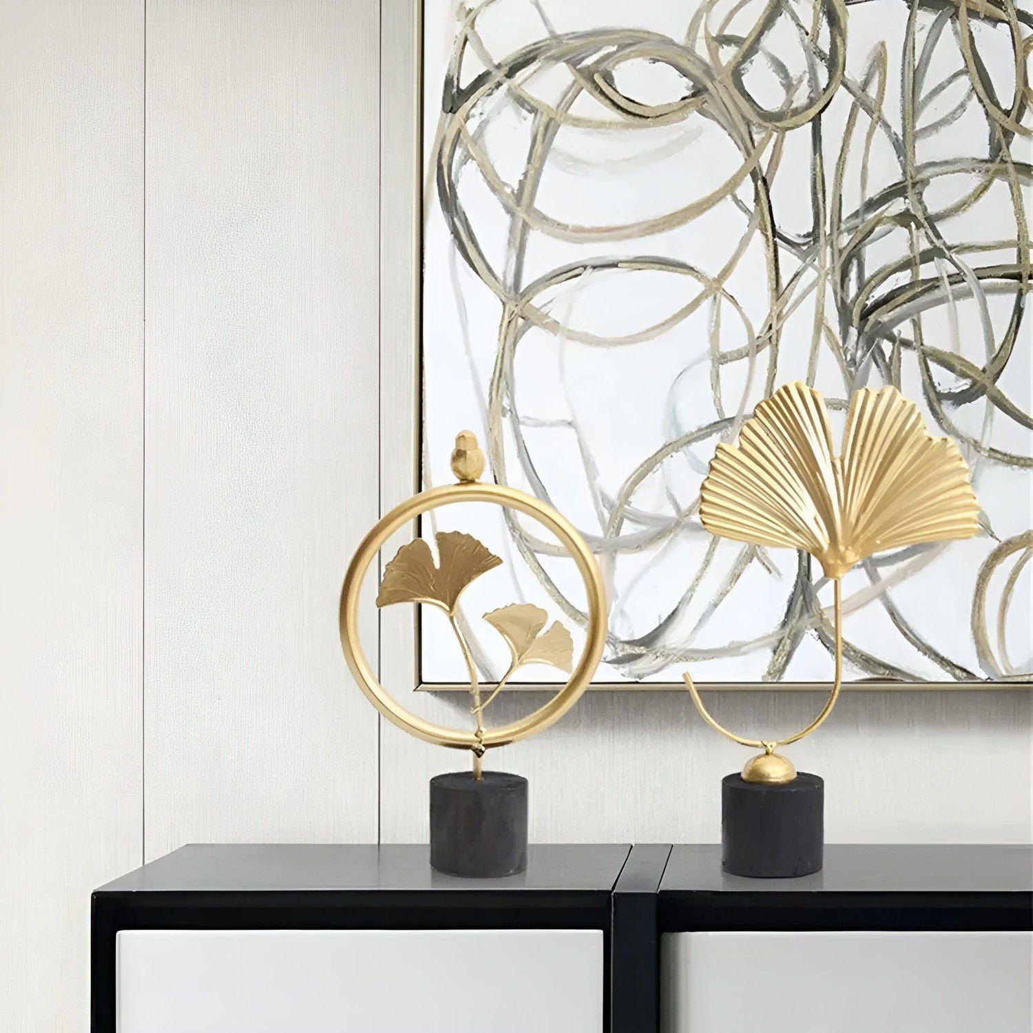 SerenLeaf - Minimalistisk Ginkgo-bladskulptur för elegant naturlig charm