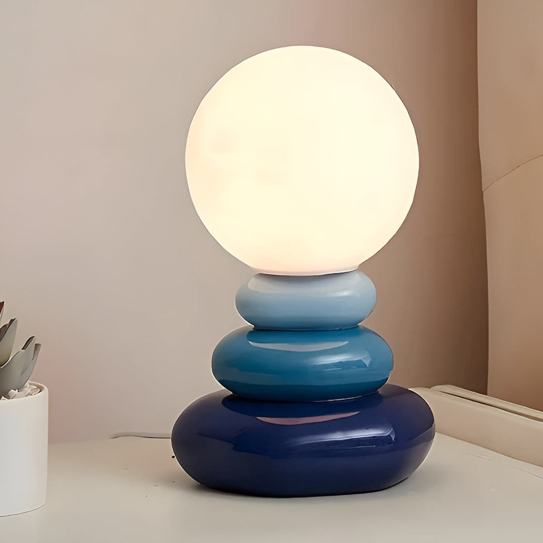 LayeredLumi Lampa - Skandinavisk, färgglad, staplad bordslampa