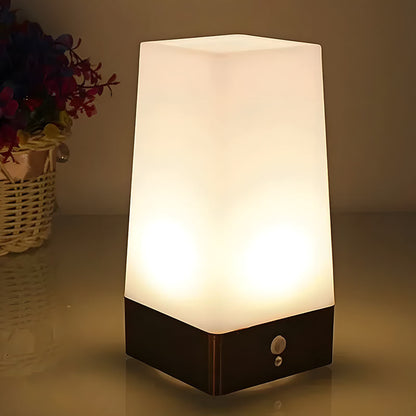 MotionLite - Batteridriven sänglampa med rörelsesensor för praktisk belysning