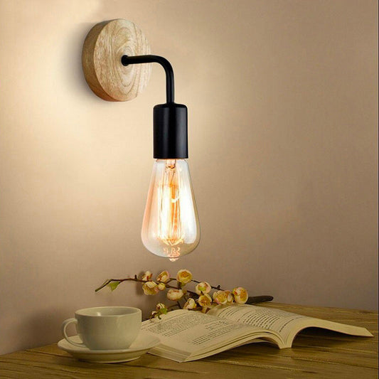 Svart/vit och trä väggsänglampa för moderna hem