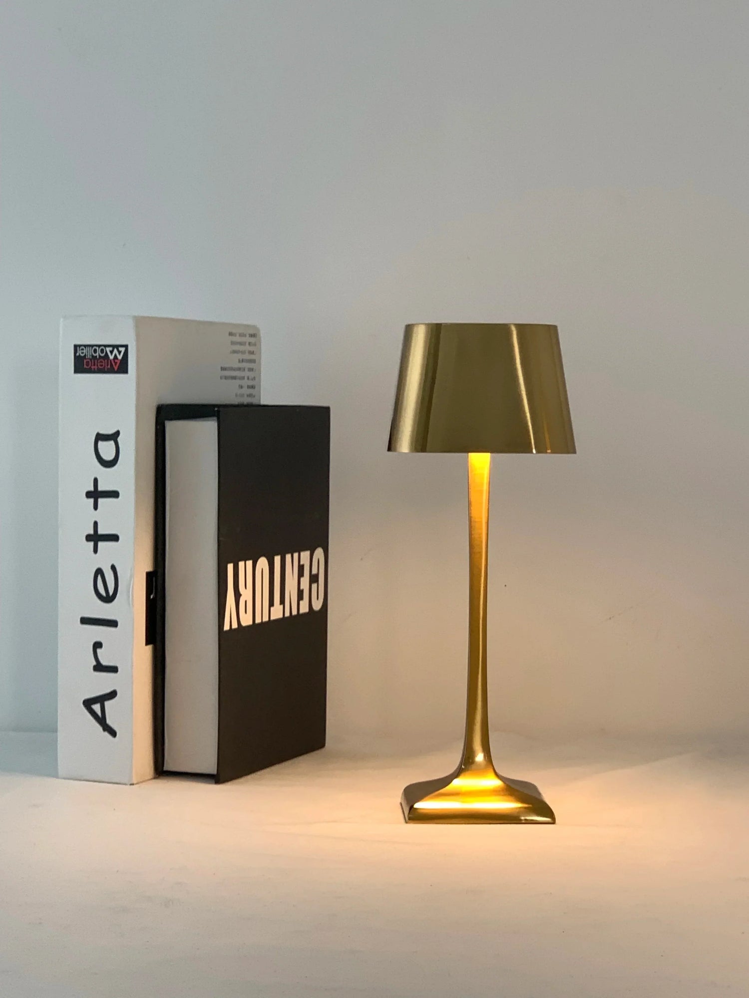 LED USB Fyrkantig Bordslampa med Justerbar Ljusstyrka