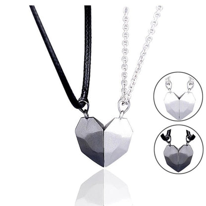 Lexy Couple Necklace - 2-i-1 Magnetisk hjärtberlock för förälskade