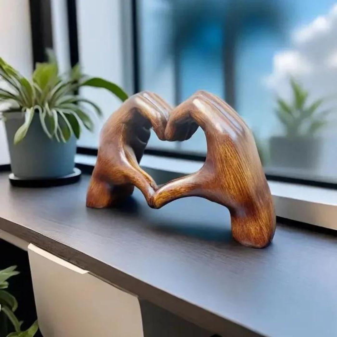 LoveSculpt - Handgjord trädekoration med rustik charm