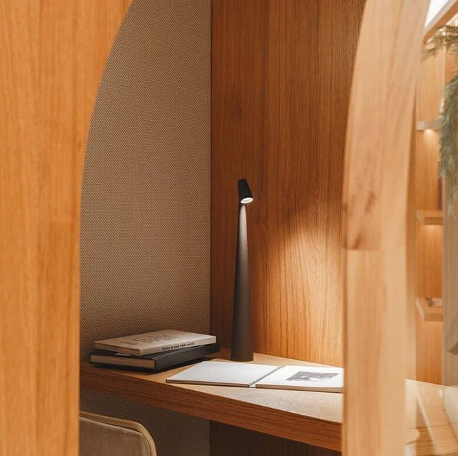 Carvallo - Bärbar belysning med varm atmosfär