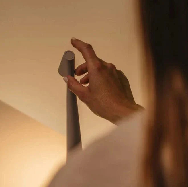 Soof - Minimalistisk Trådlös LED Bordslykter