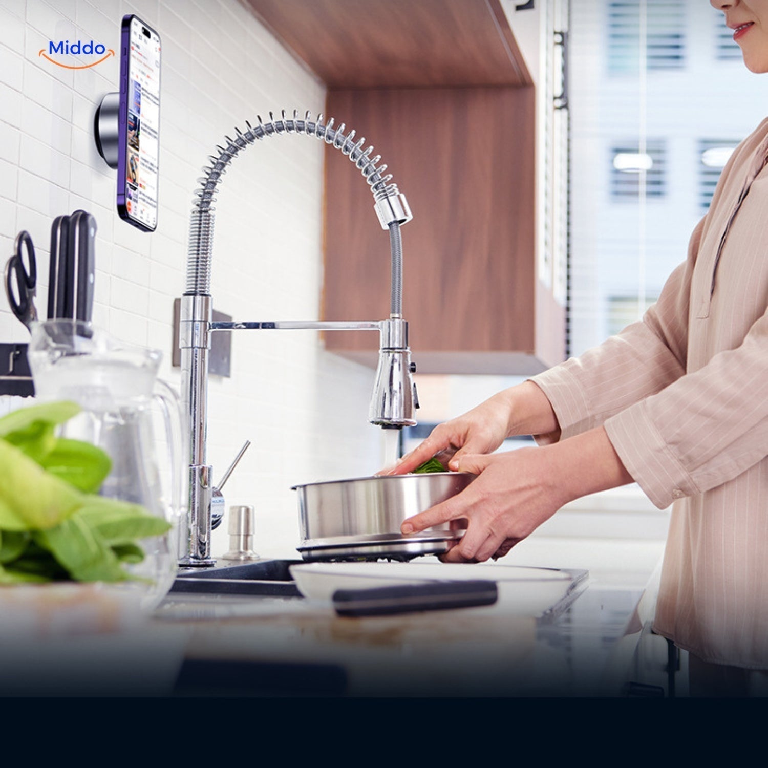 Carvallo - Bärbar 360° bilmonteringshållare med magnetisk sugkopp