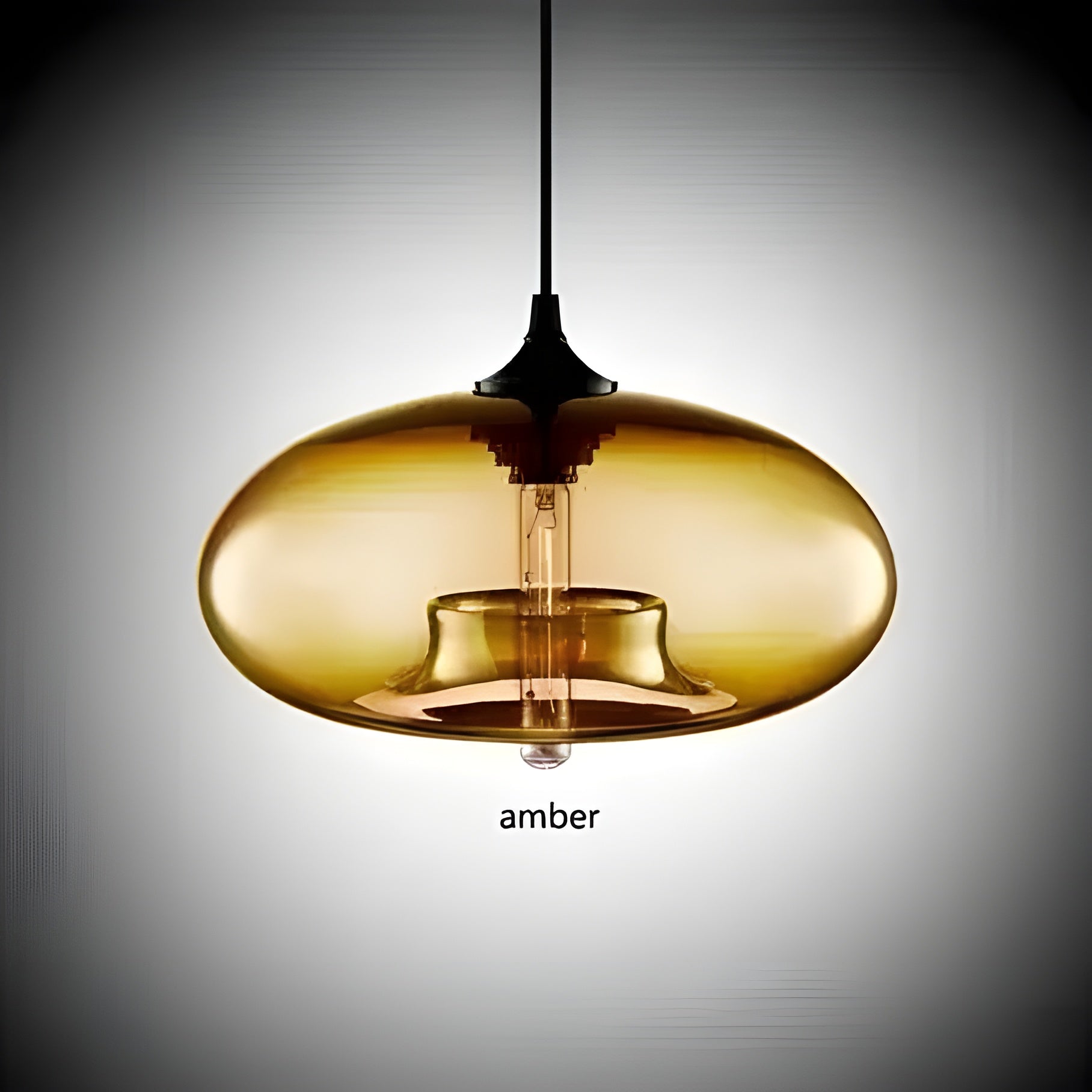 Färgglad glaspendellampa – Modern nordisk belysning för mysiga rum