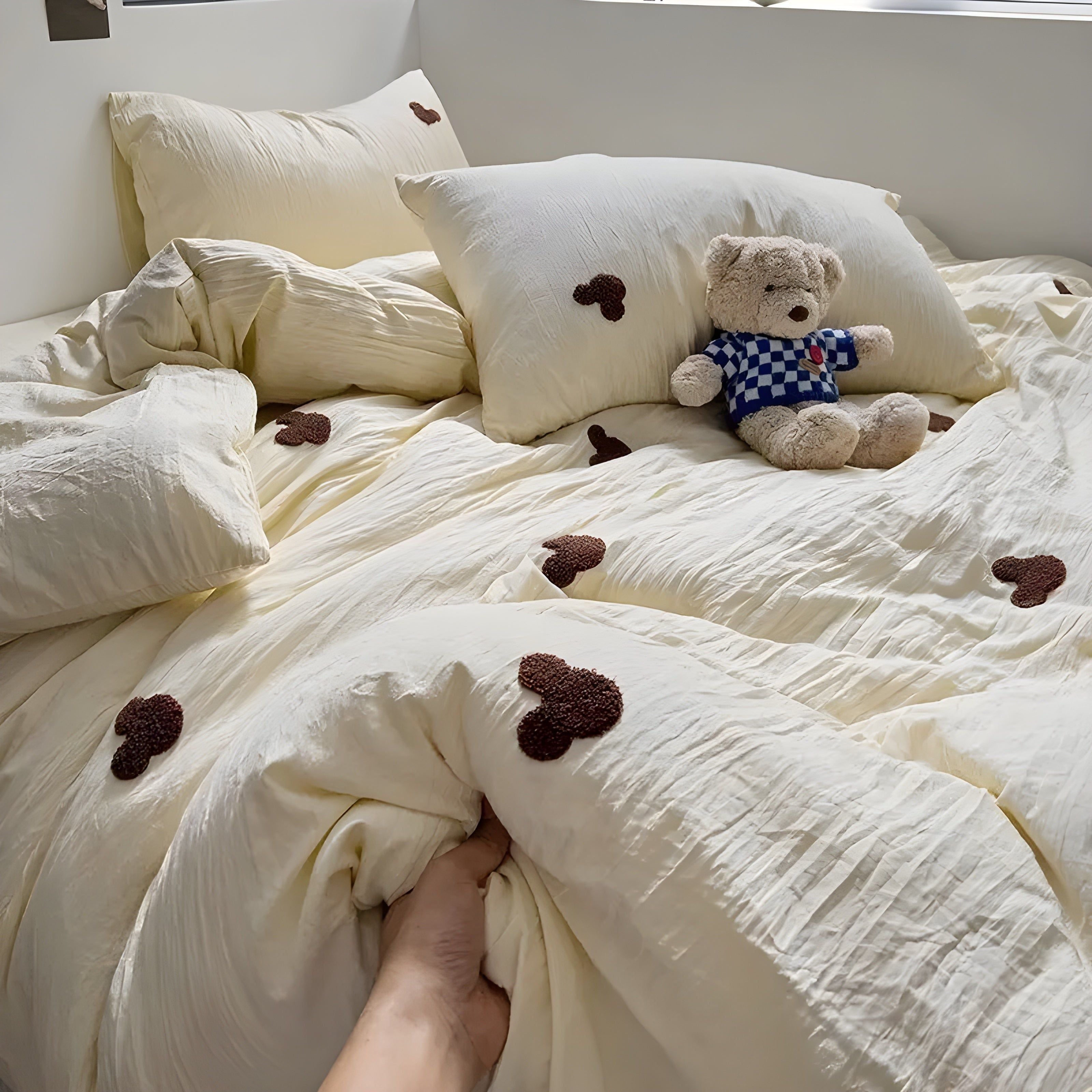 SweetNest Sängkläder Set - Avslappnad Broderad Hjärta Täcke Sängkläder Set (1 Filt + 1 Duvet Täcka + 2 Kuddöverdrag)