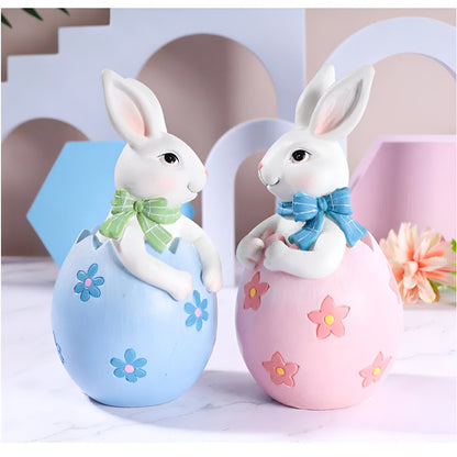 EasterEmbrace Ornament - Snidade påskpar kanin ägg ornament
