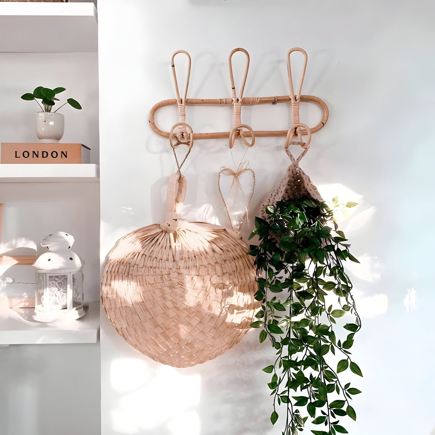 RattanTidy Krok - Hängande Rattan Barn Vägghängare