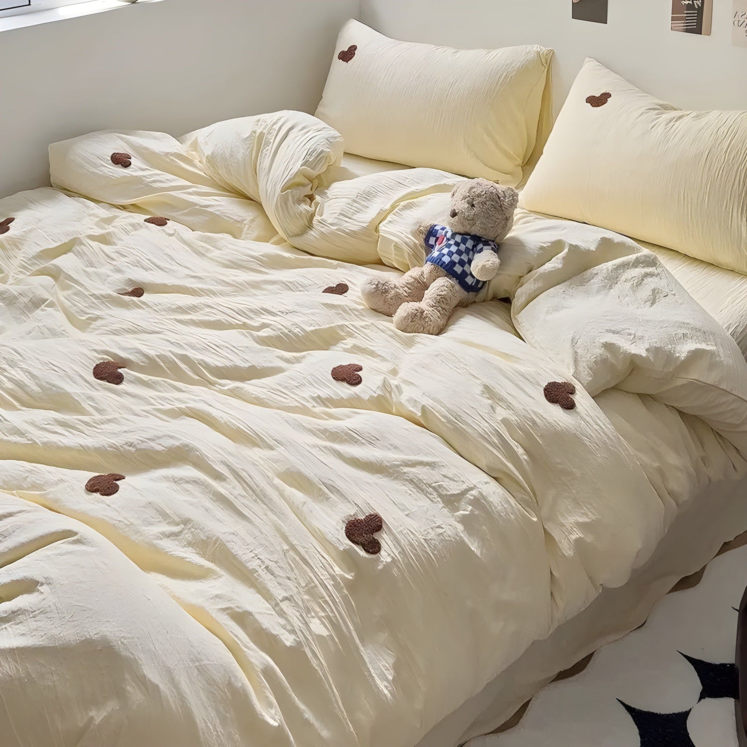 SweetNest Sängkläder Set - Avslappnad Broderad Hjärta Täcke Sängkläder Set (1 Filt + 1 Duvet Täcka + 2 Kuddöverdrag)