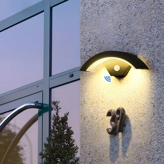 SafeGlow Light - Vattentålig LED-vägglampa med människodetektering