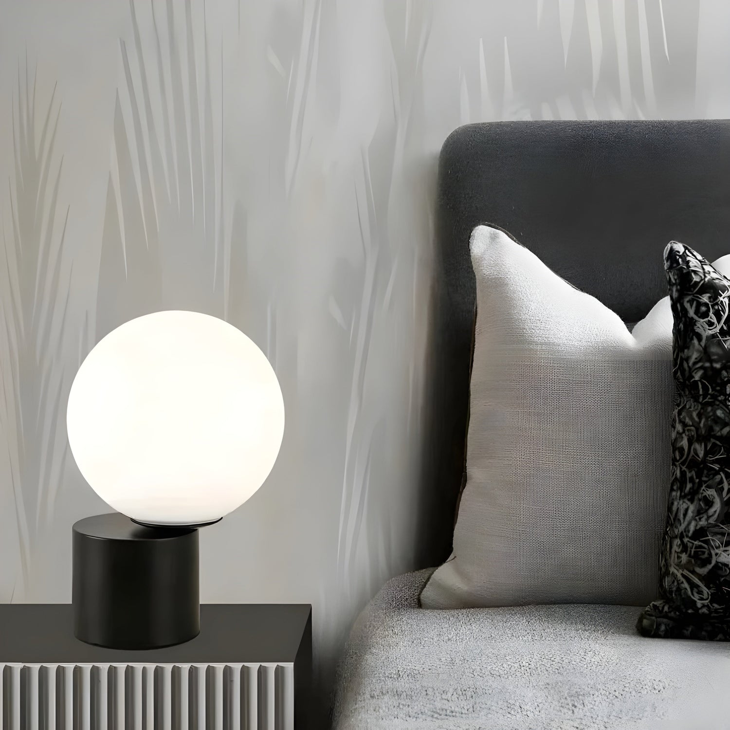 GlowSphere Light – Modern Glasboll Bordslampa