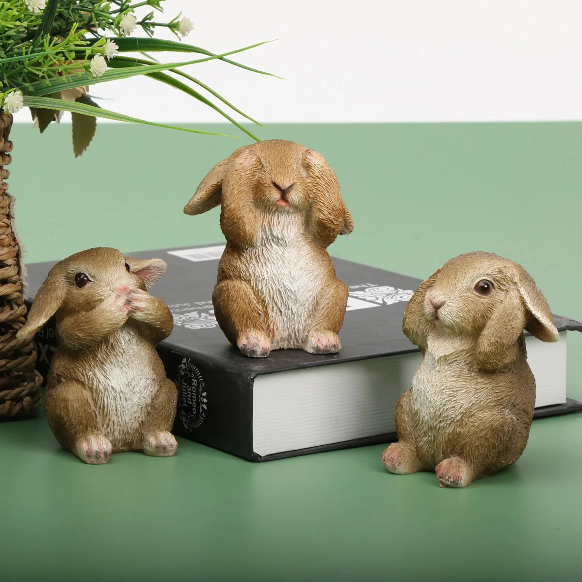 HushBunny Figur - Dekorativt Kaninset i Harz