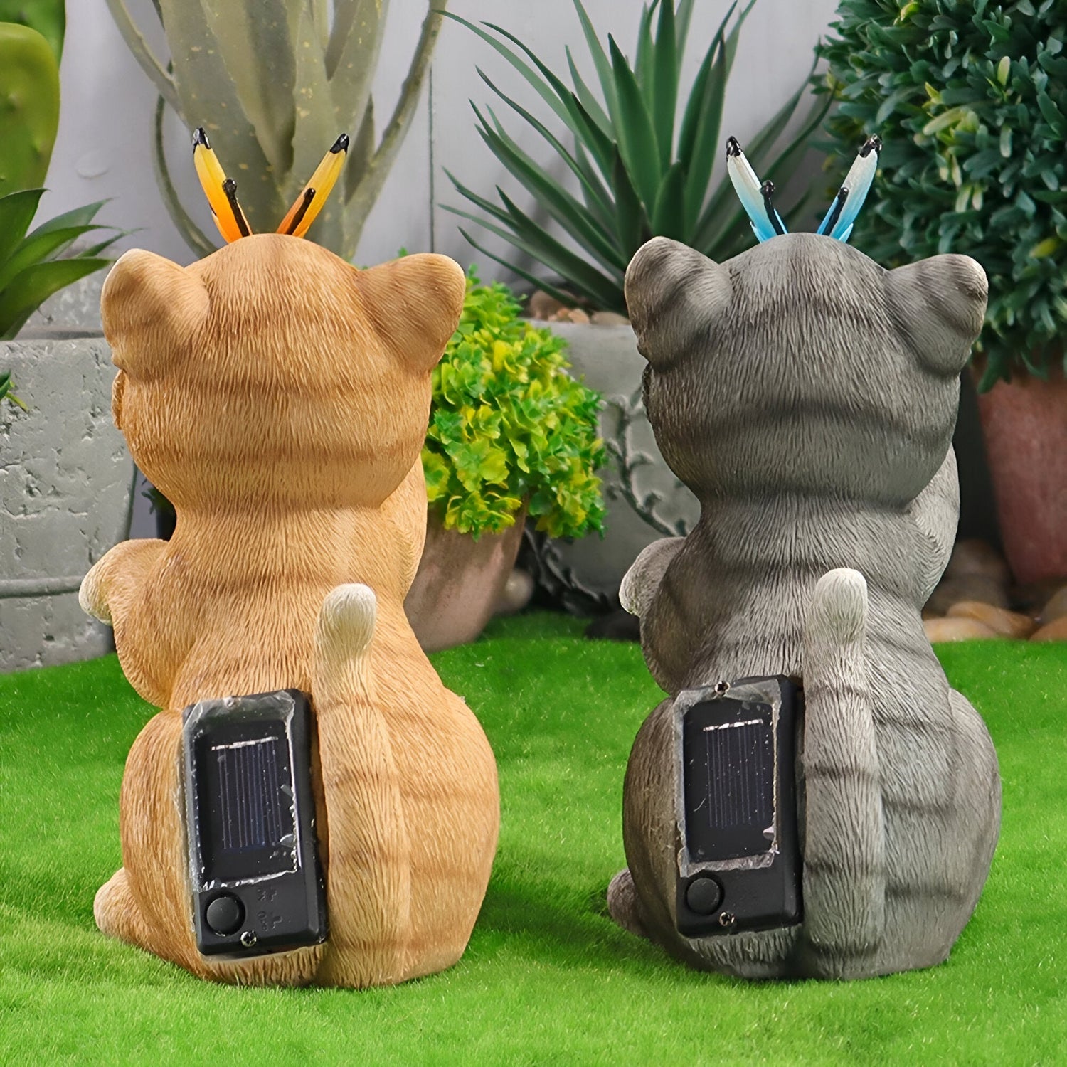 MoonlitPaws Light - Solarbatteridriven kattstaty med fjärilsbelysning