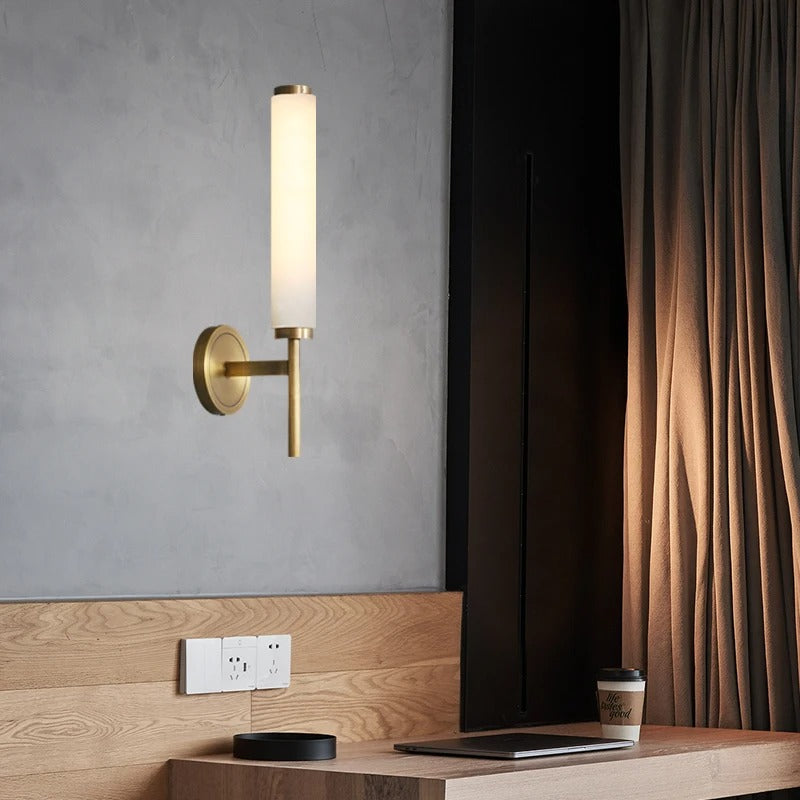 Modern marmor vägglampa