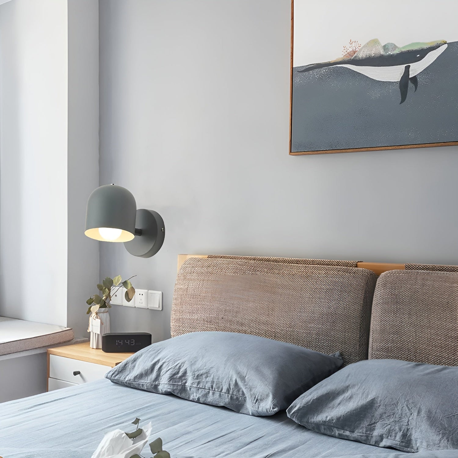 Enkel vägglampa i järn – Modern och enkel | Perfekt för sovrum och hall