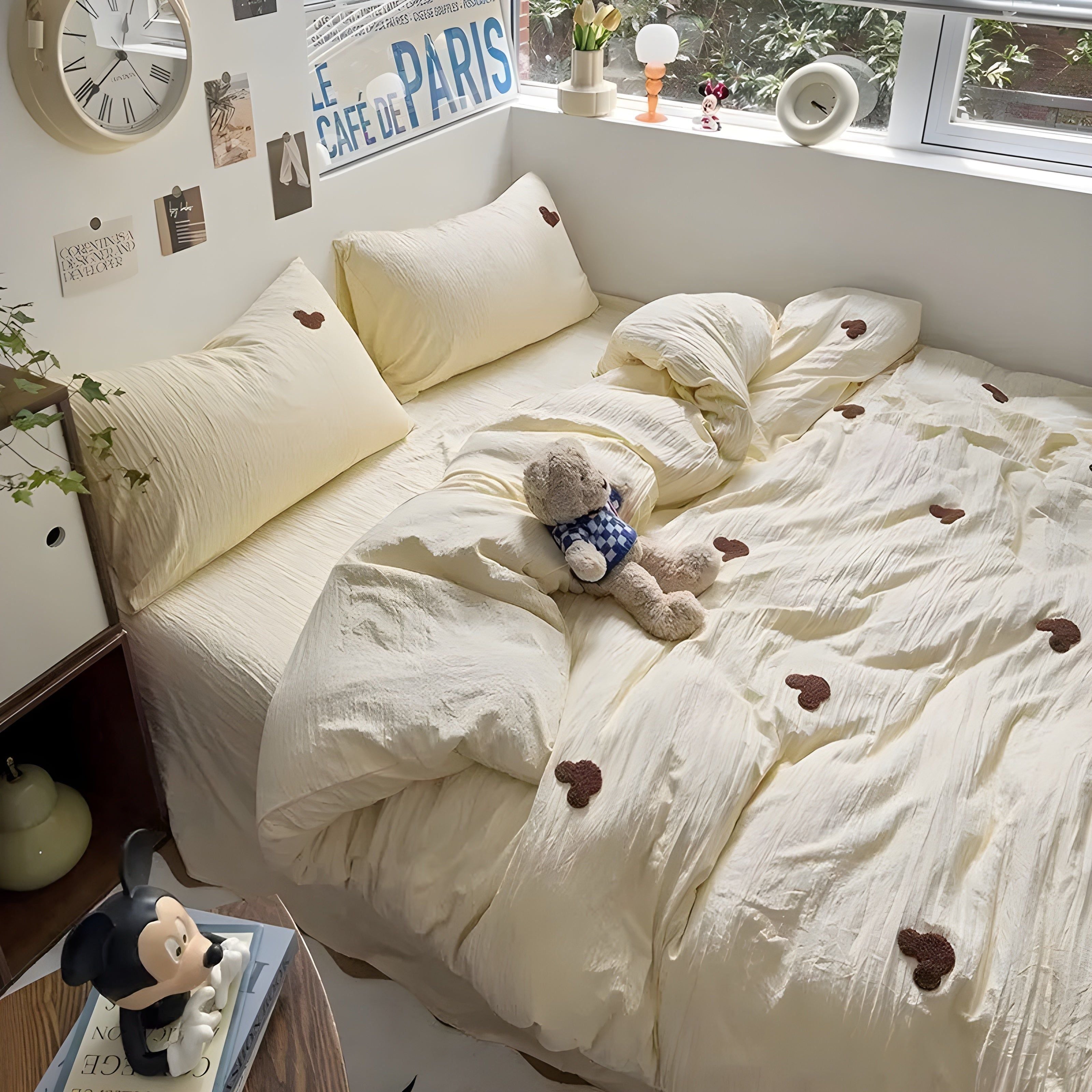 SweetNest Sängkläder Set - Avslappnad Broderad Hjärta Täcke Sängkläder Set (1 Filt + 1 Duvet Täcka + 2 Kuddöverdrag)