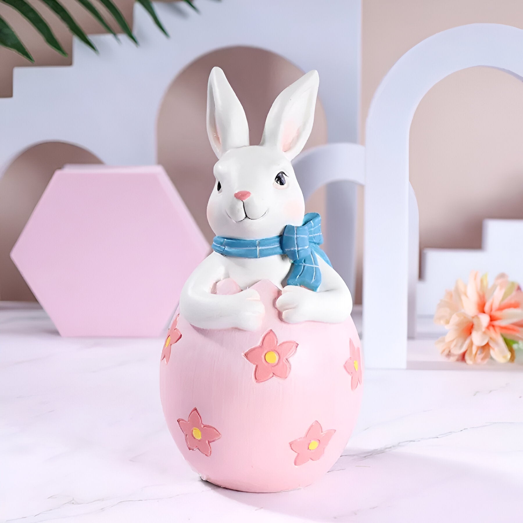 EasterEmbrace Ornament - Snidade påskpar kanin ägg ornament