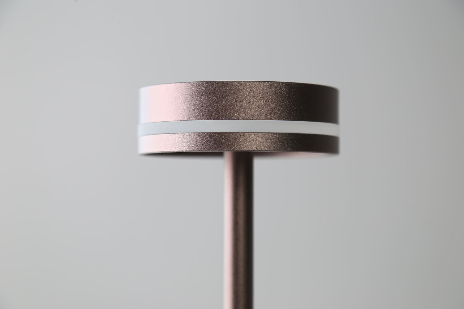 LuxeLight - Trådlös Bordslampa