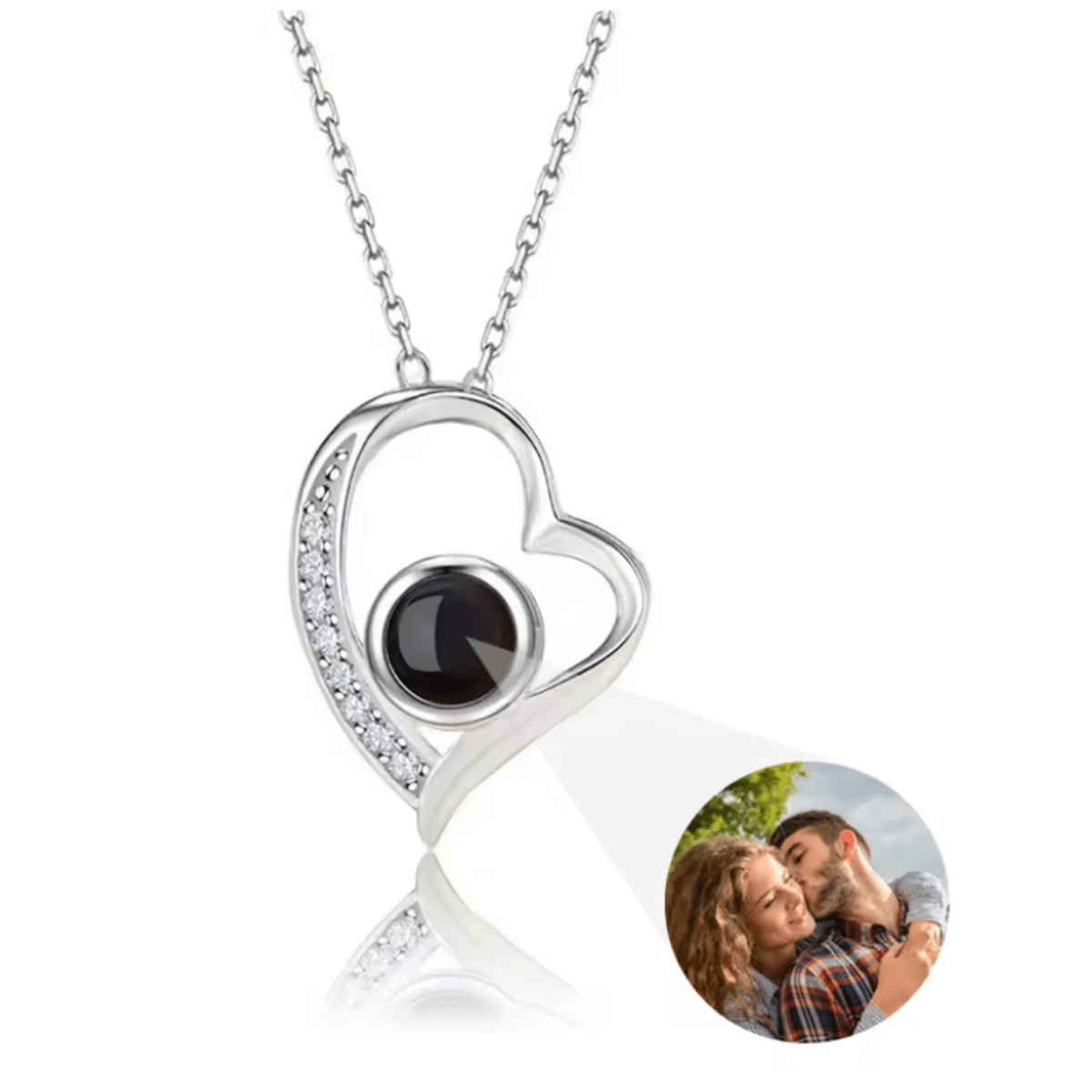 MEMORIA – Individuell foto-projektionskedja med hjärtanhängare