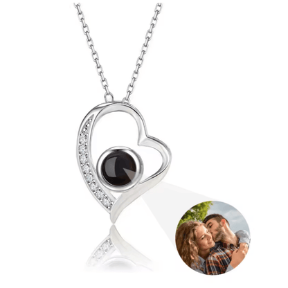 MEMORIA – Individuell foto-projektionskedja med hjärtanhängare