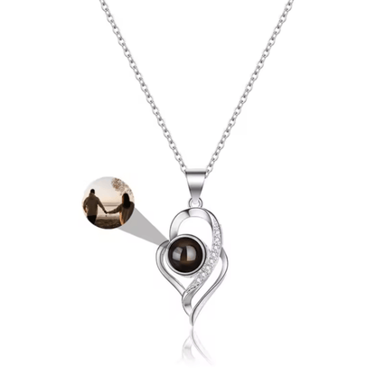 MEMORIA – Individuell foto-projektionskedja med hjärtanhängare