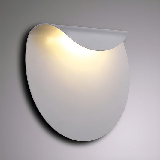 NobleGlow - Minimalist wall lamp with soft ambient lighting