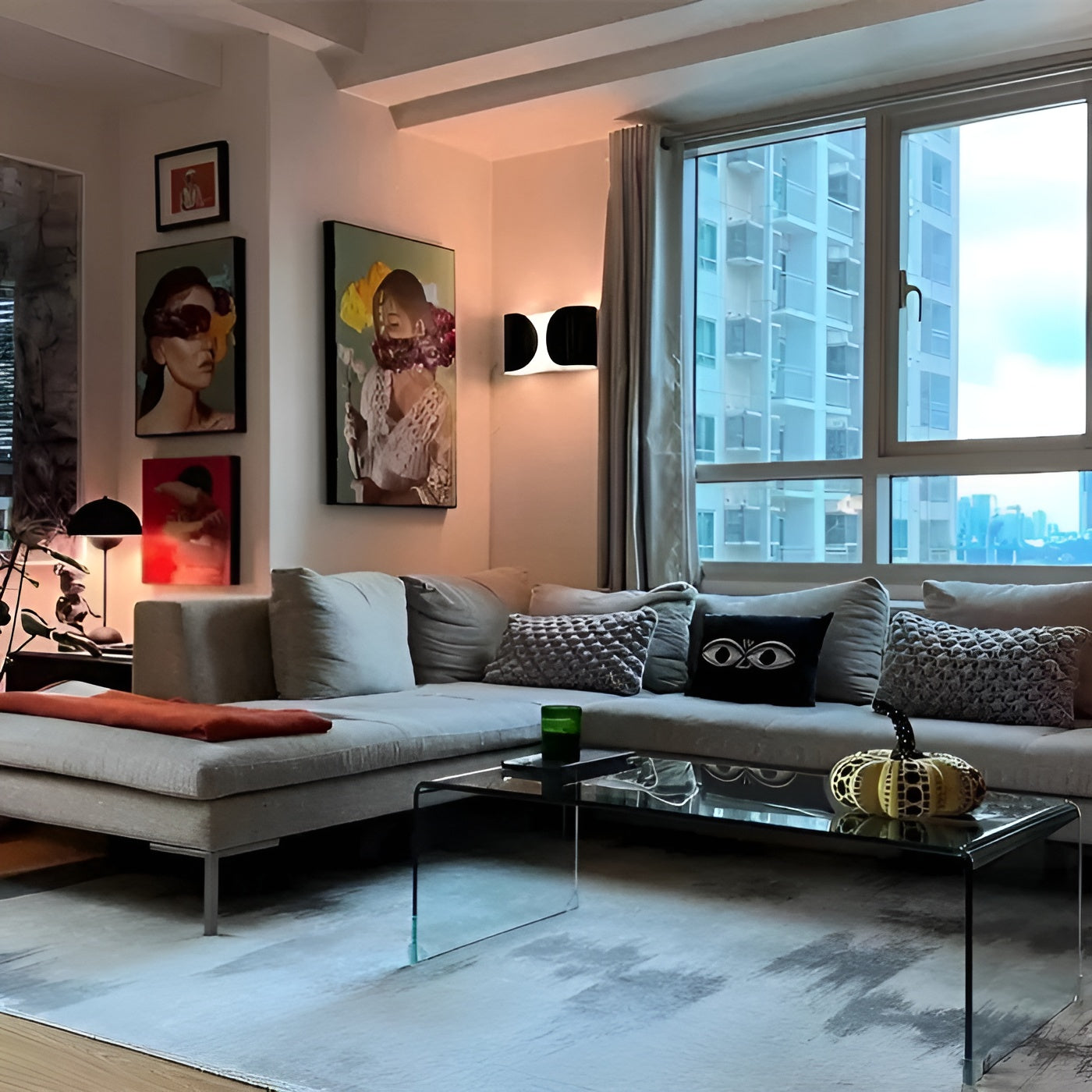 ClarityGlow Light – Elegant kvadratisk metallvägglampa