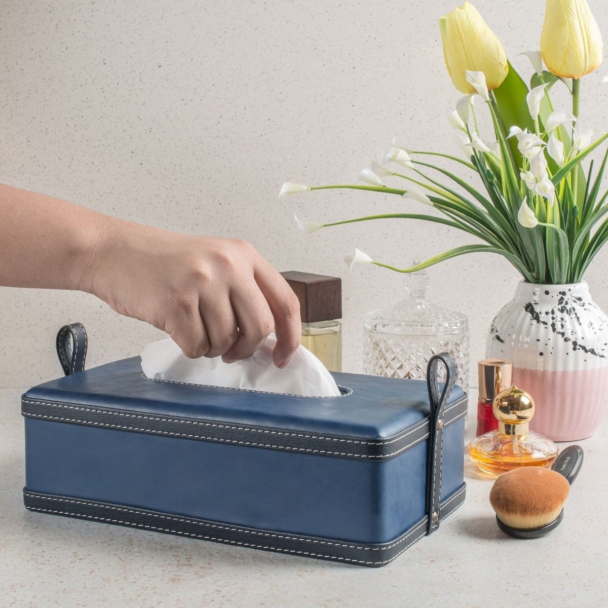 MODERNCASE – handgjord vävnadsbox i konstläder för hemmet och kontoret