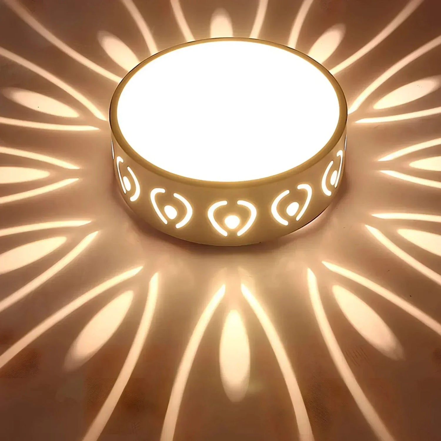 Elegant Taklampa – Varm eller Kall Vit