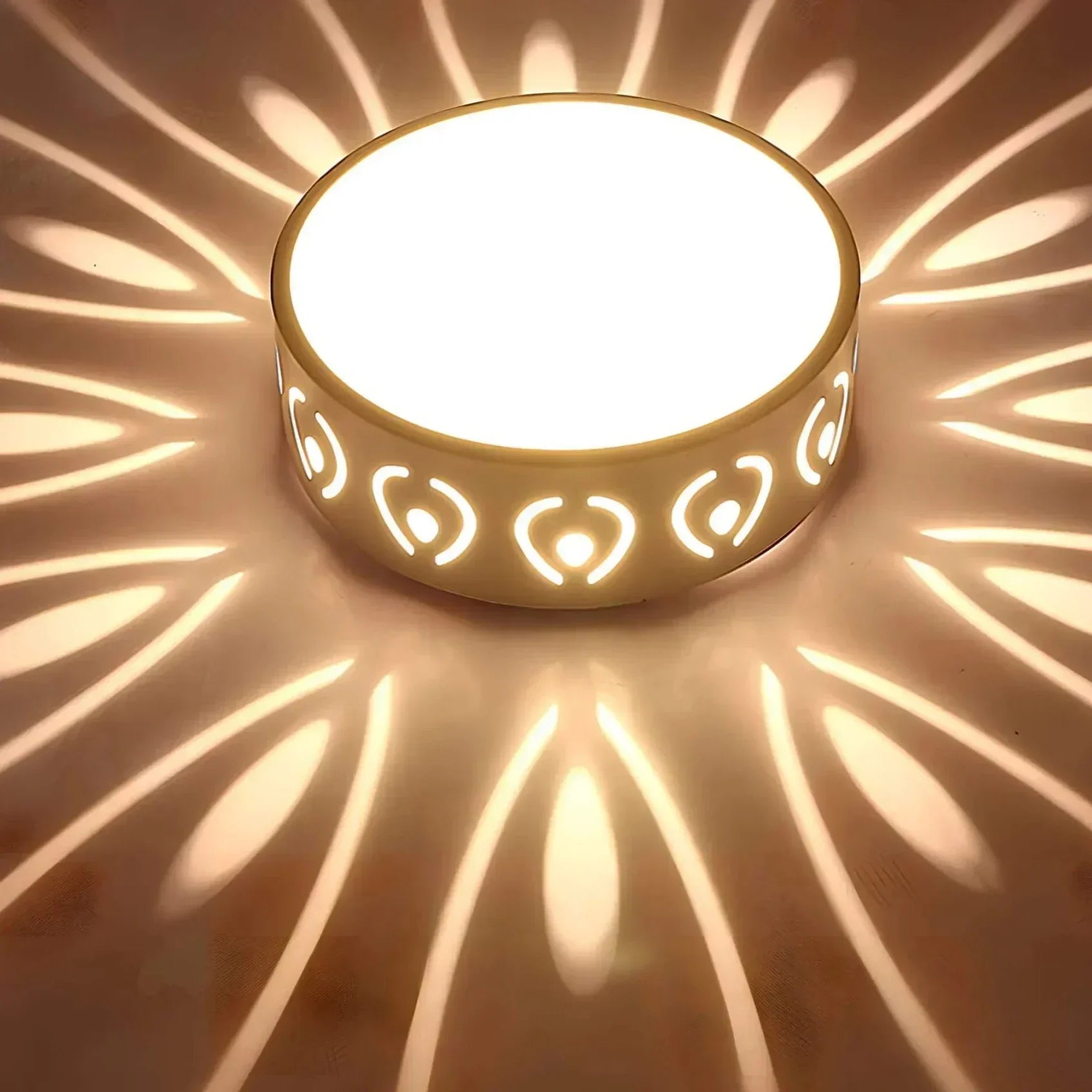 Elegant Taklampa – Varm eller Kall Vit