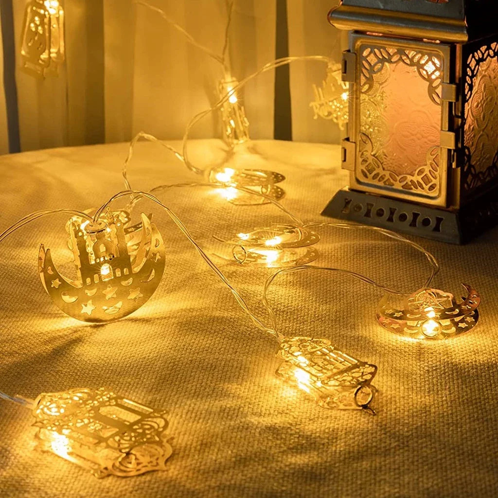 Färgglada LED-ljusslingor – Dekorativa ljus med måne- och lyktteman för hem och trädgård