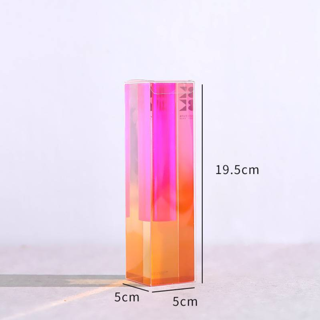 Modern akryl prismvas och skrivbordsorganizer i regnbågens färger