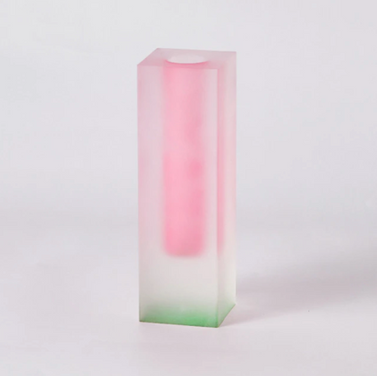 Modern akryl prismvas och skrivbordsorganizer i regnbågens färger