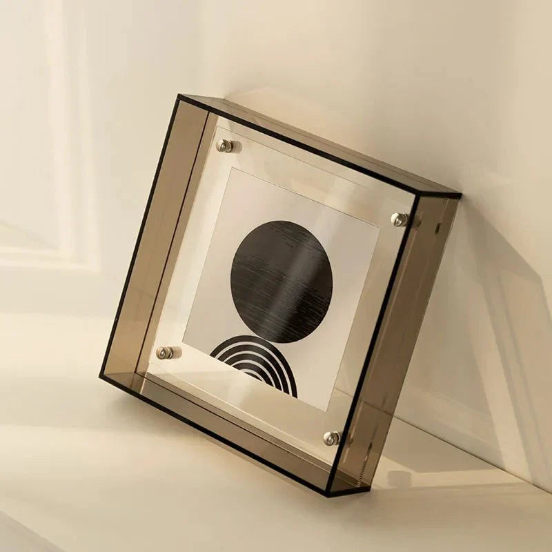 Flytande akryl bildram med livlig genomskinlig design