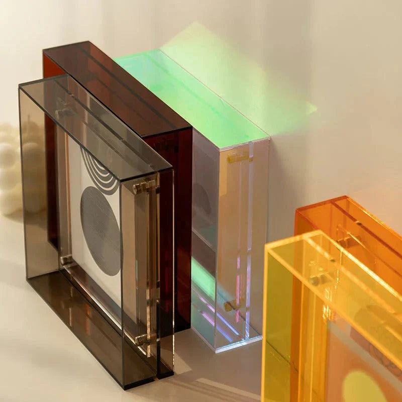 Flytande akryl bildram med livlig genomskinlig design