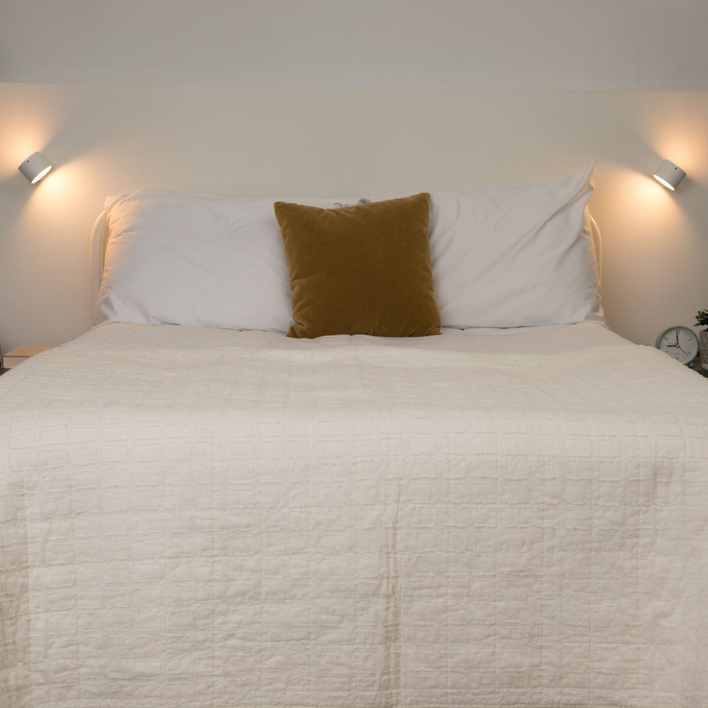 InfinityGlow – Oändligt Djup LED Vägglampa | 1+1 Gratis