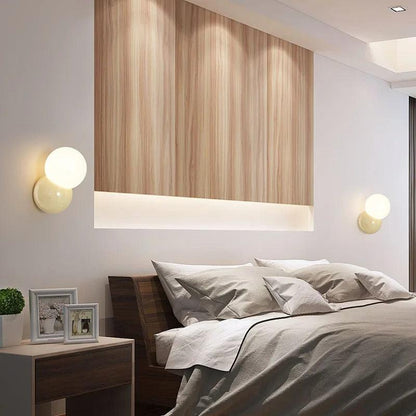 Nordic Bubble Vägglampa | Knappswitch